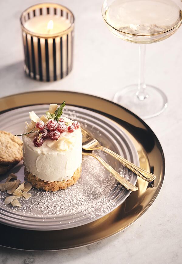 Le Creuset Krožnik za zajtrk, 22 cm, globoko moder