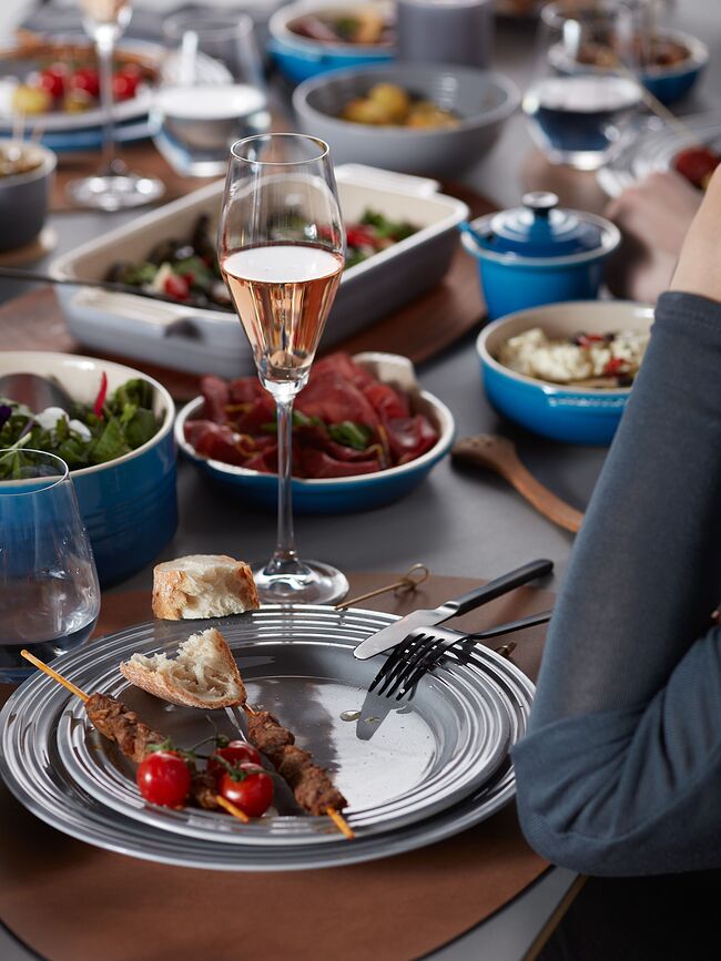 Le Creuset Krožnik za zajtrk, 22 cm, globoko moder