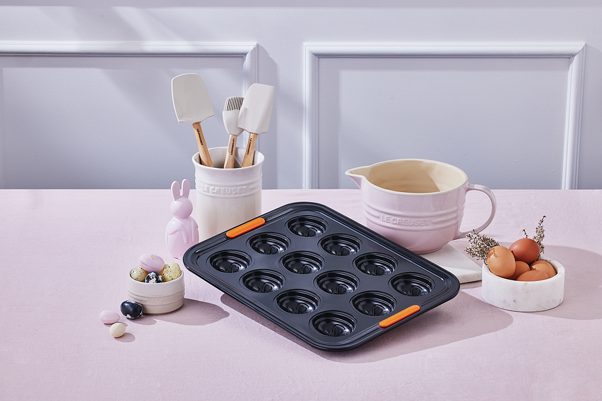 Molde para 12 muffins antiadherente Le Creuset, colección Huevos de Pascua