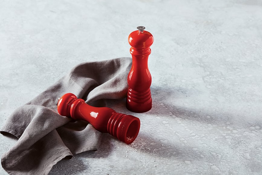 Molinillos de Sal y Pimienta Le Creuset, 21 cm, negro y blanco, Pack de 2 unidades