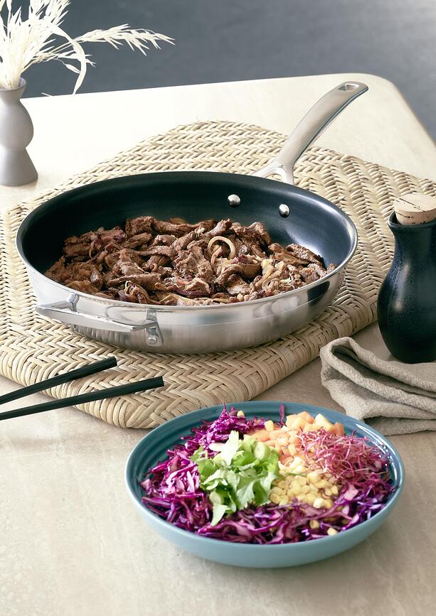 Plato hondo Le Creuset 22 cm, cereza