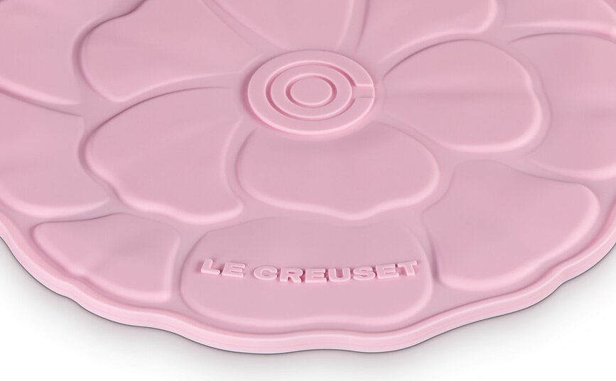 Podstavek za vroče posode Le Creuset Petal 20 cm, pudrasto roza