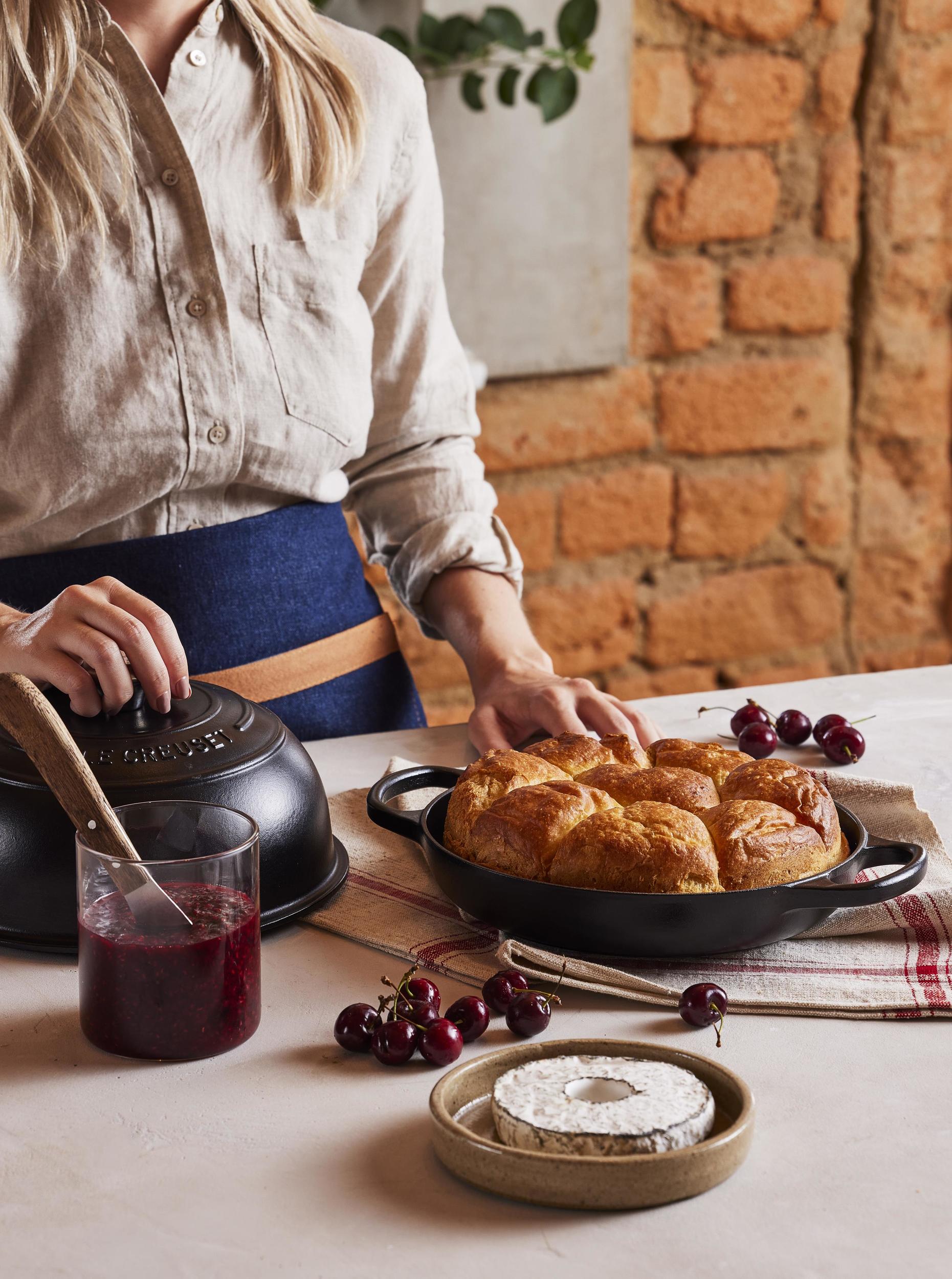 Le Creuset Bread Oven Orange