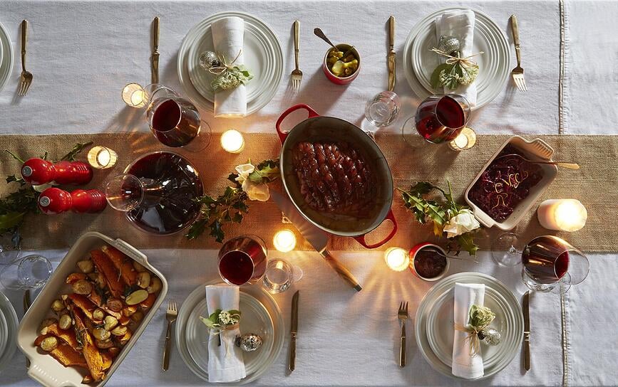 Signature Γάστρα οβάλ, 29 εκ., λευκή, με ασημένια λαβή για το καπάκι