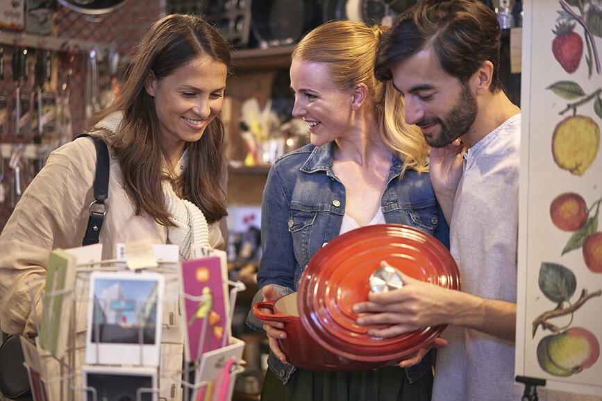 Signature Pekač, ovalen, 31 cm, burgundski