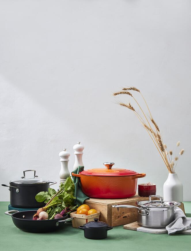 Signature Pekač, ovalen, 31 cm, burgundski