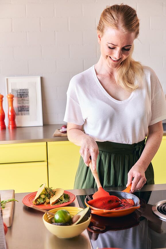 Signature Τηγάνι για τηγάνισμα και σερβίρισμα, 16 cm, μαύρο