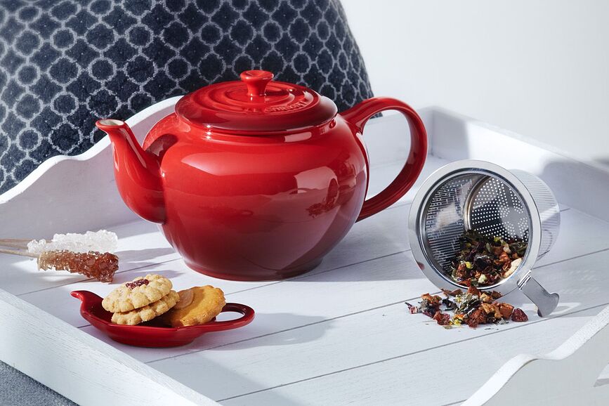 Tetera Le Creuset, con infusor, 1,3 L, rojo cereza