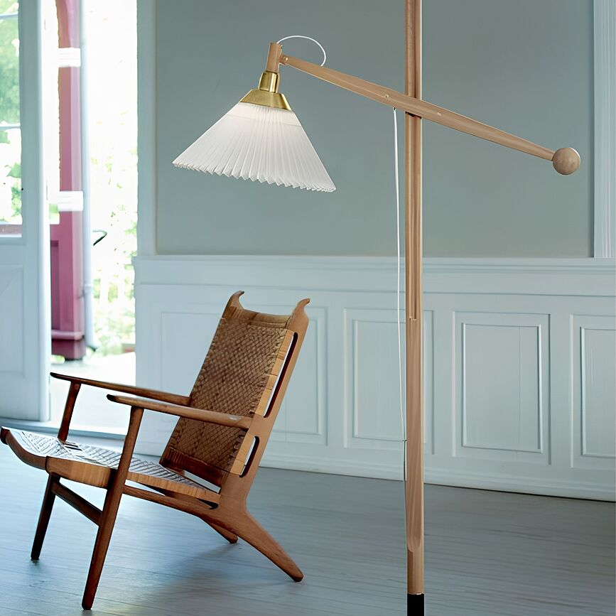 Lampa podłogowa Le Klint 325 150 cm z papierowym kloszem