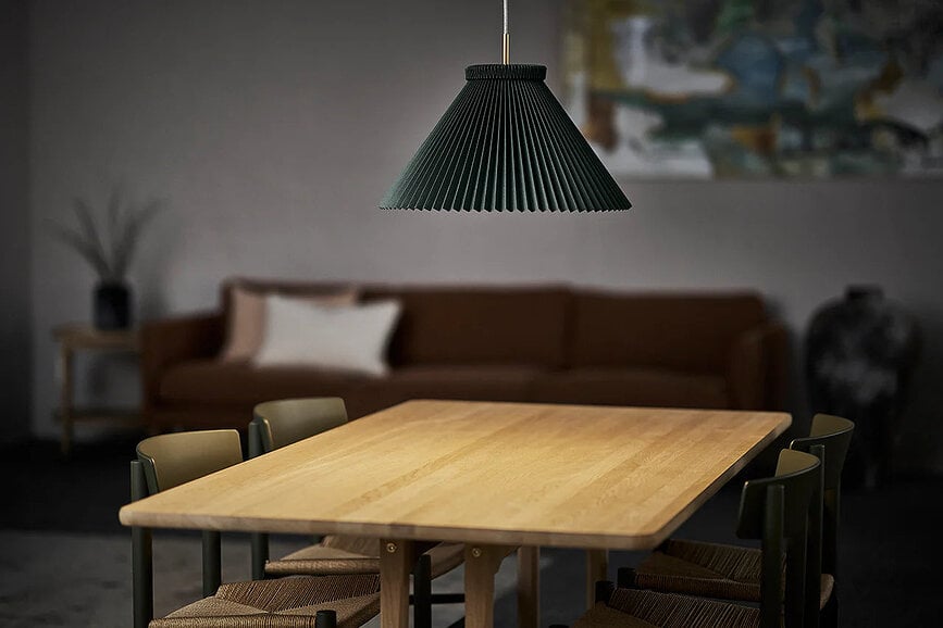 Lampa wisząca Colour Pleats 30 cm brązowa z papierowym kloszem