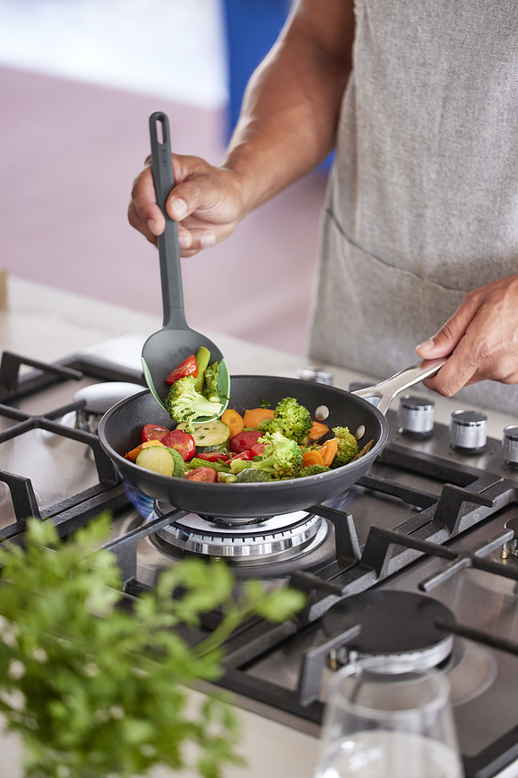 Cuchara de servir antiarañazos, verde oscuro