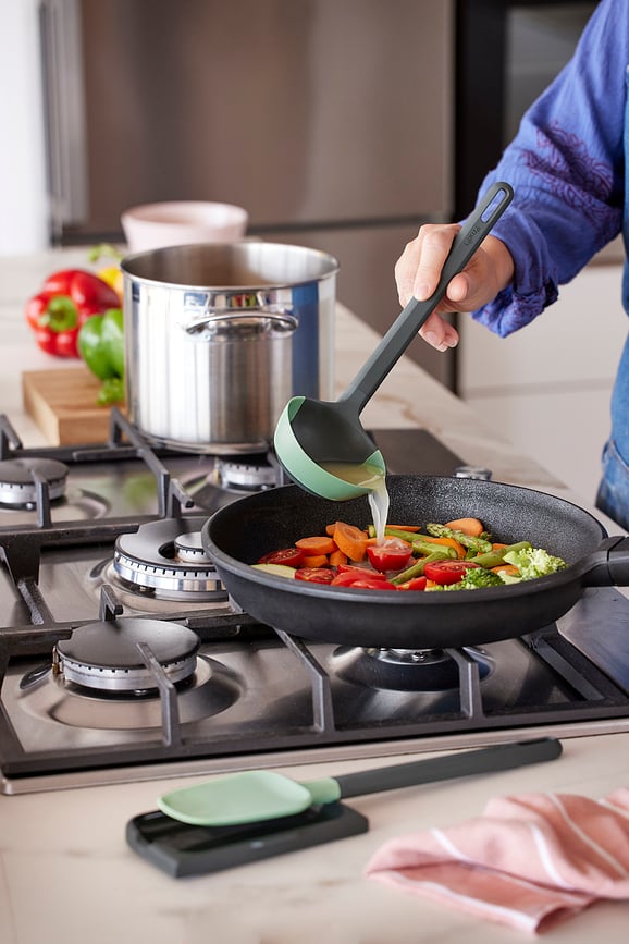 Grabilica za neprijanjajuće posuđe tamnozelena