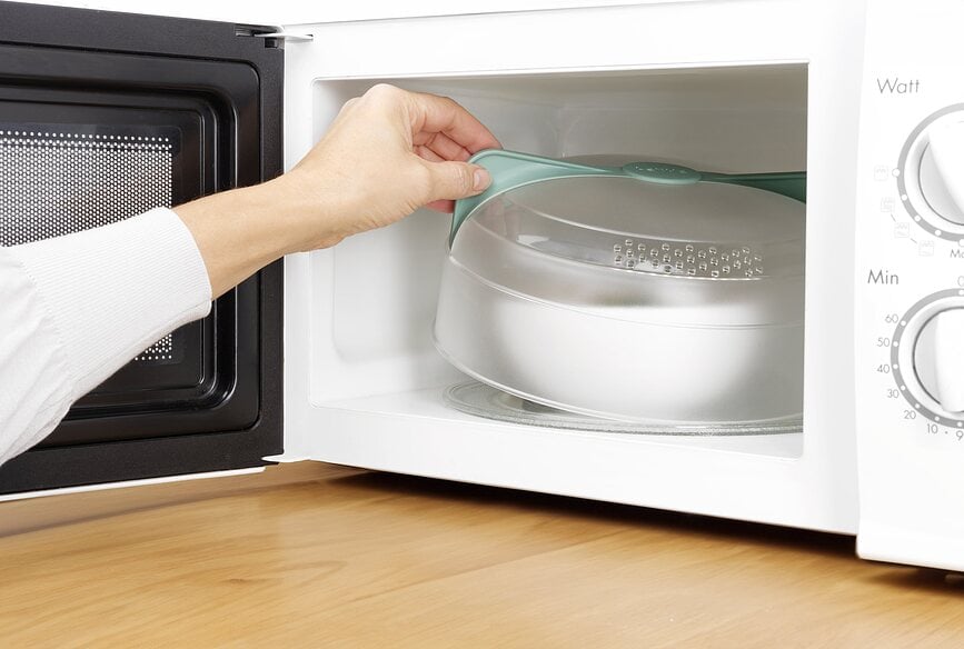 Tapa protectora para microondas Lekue