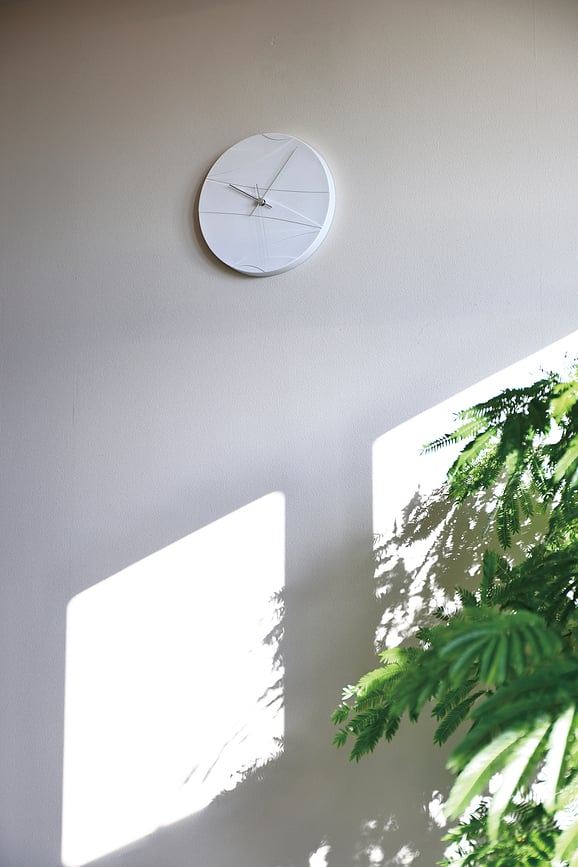 Clouded Moon Sat zidni