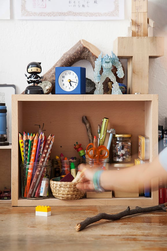 Farbe Budilica crvena