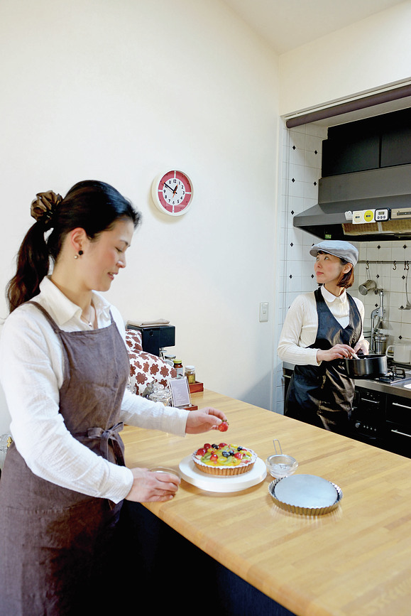 Fun Pun Color Ρολόι Τοίχου, 24,8 cm, μπλε