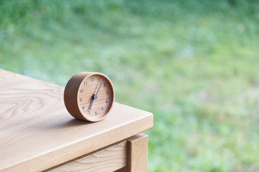 Muku Horloge de Table, en aulne