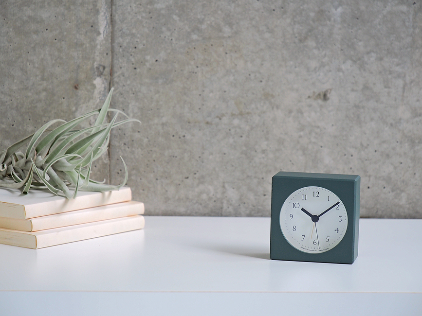 Nuan Budilica svijetlozelena