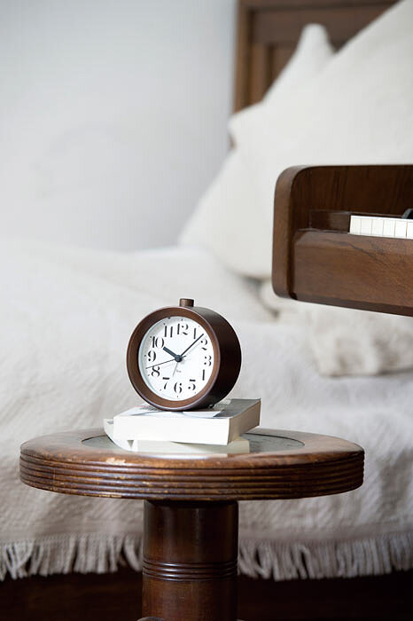 Riki Budilka, svetel les