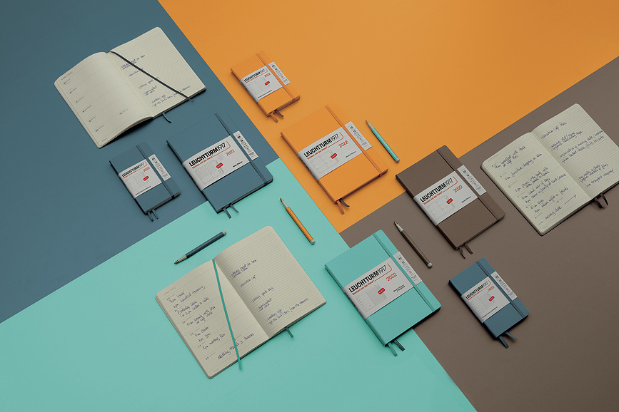 Cuaderno liso de tapa dura Leuchtturm 1917, A5, 251 páginas, 80 g/m², rojo