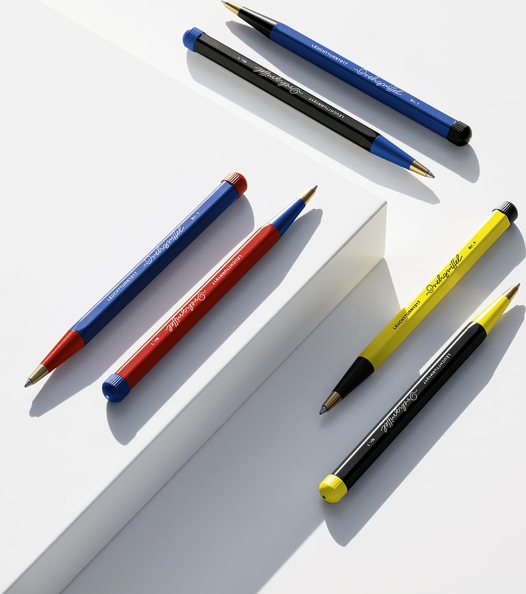 Drehgriffel Nr. 1 Bauhaus Kemični svinčnik, modro-rdeč, z modrim črnilom