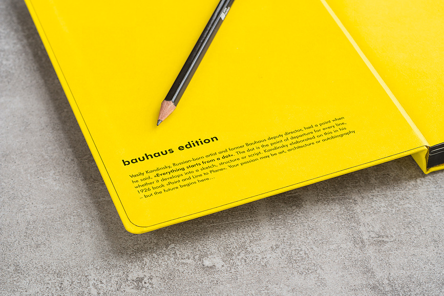 Leuchtturm 1917 Bauhaus Carnet pointillé à couverture rigide, A5, 251 pages, 80 g/m², noir