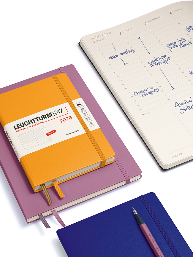 Leuchtturm 1917 Εβδομαδιαίο Ημερολόγιο, σε στήλες, με σκληρό εξώφυλλο, 2026, EN, B6+, πράσινο δάσους