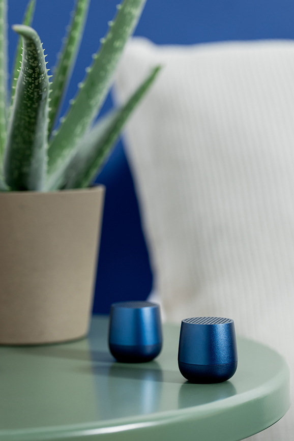 Altavoz de aluminio Mino+, azul claro