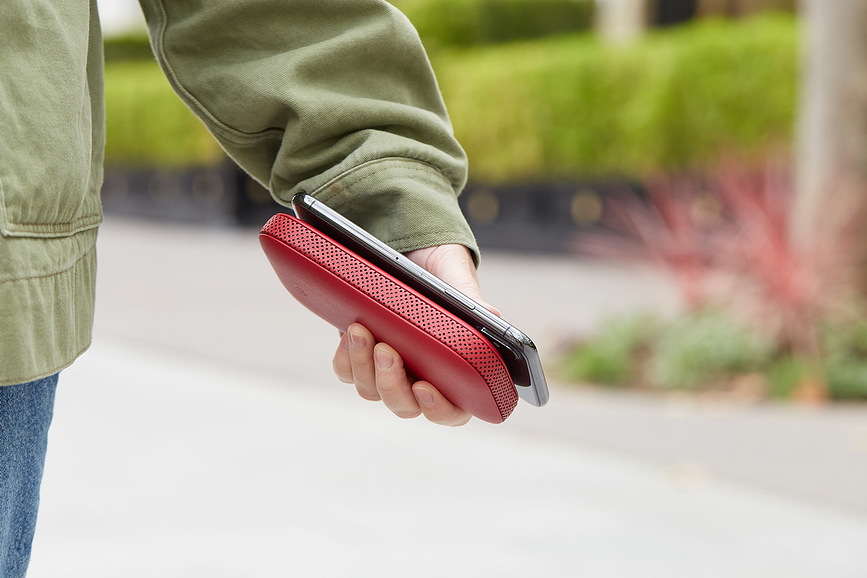 Cargador Inalámbrico con Altavoz de cuero Powersound, negro