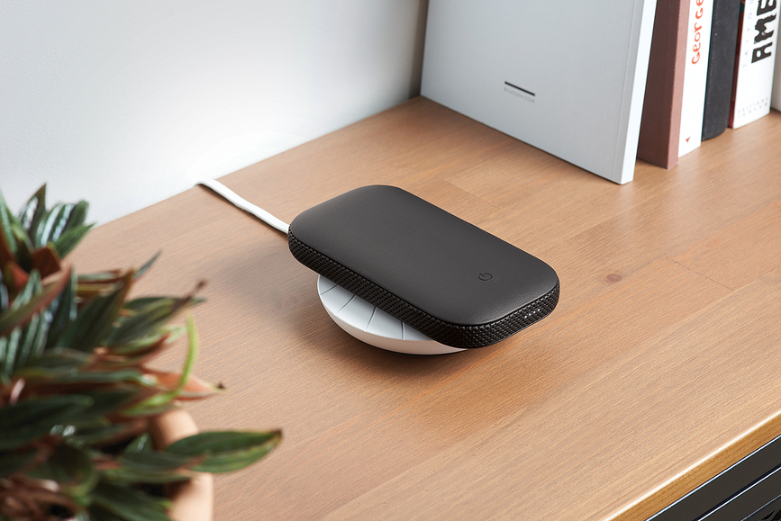 Cargador Inalámbrico con Altavoz de cuero Powersound, negro