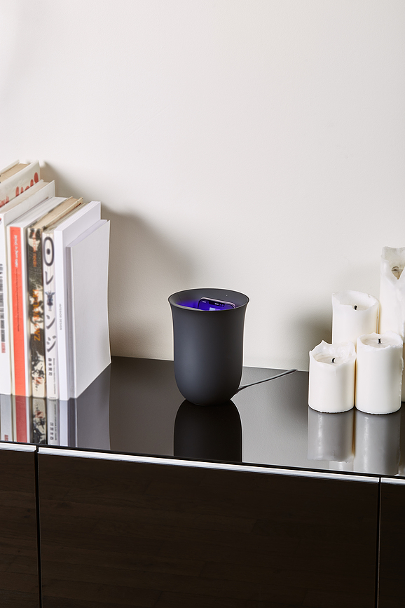 Cargador inalámbrico con esterilizador UV Oblio, azul marino