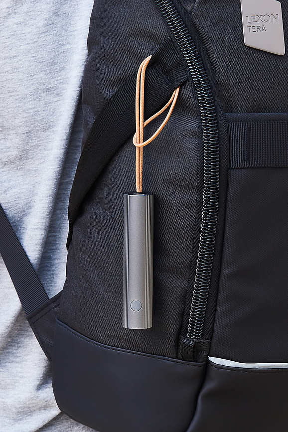 Fine Porte-clés avec lampe de poche, rouge