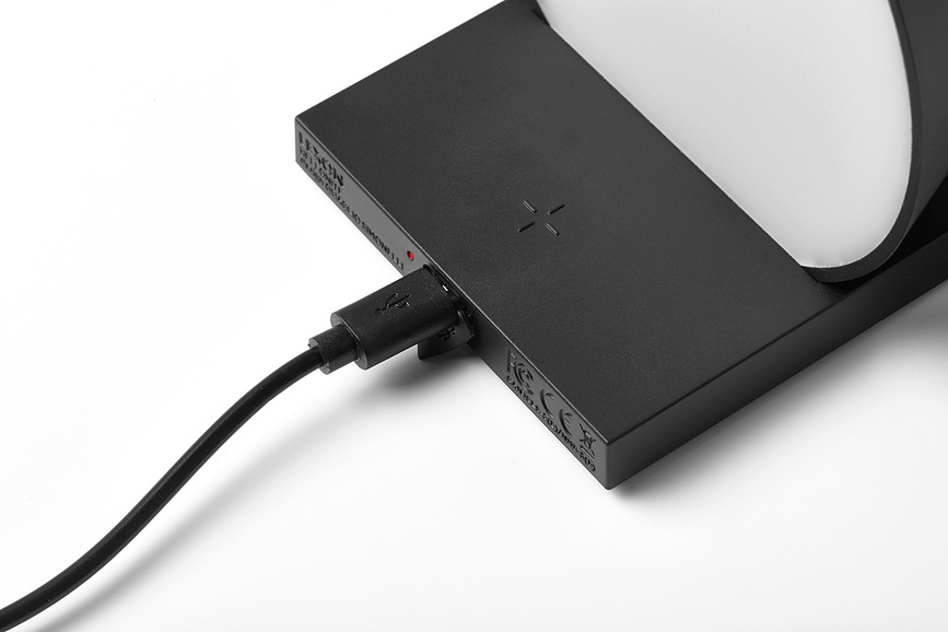 Hellonite Lampa solarna L crna