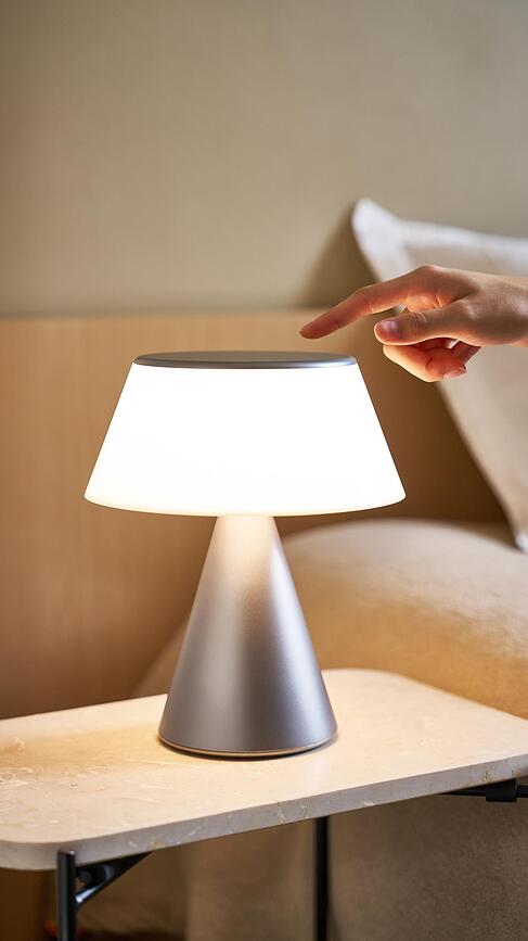 Lámpara LED Luma XL, plata oscura