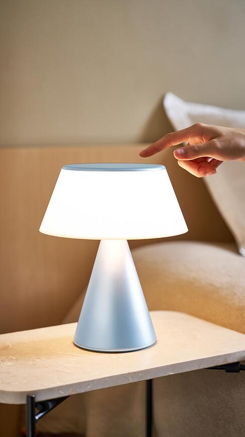 Luma XL LED svetilka, temno srebrna