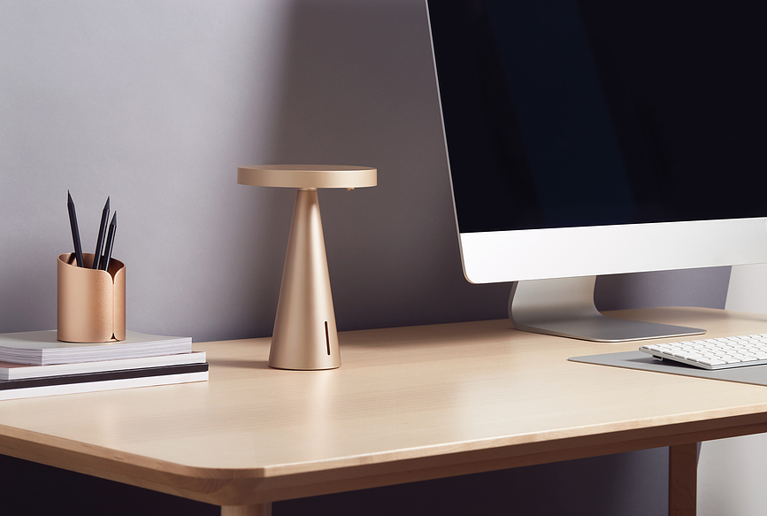 Mano Distributeur de Gel Désinfectant, doré