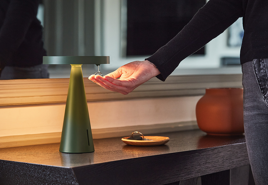 Mano Dozator za dezinfekcijski gel zlatni