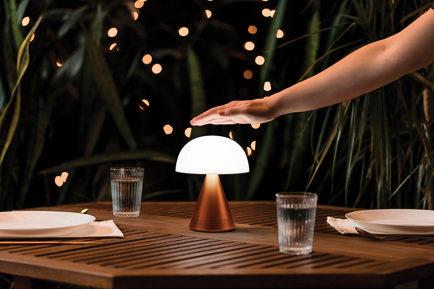 Mina Audio L Svetilka LED z Bluetooth zvočnikom, aluminij