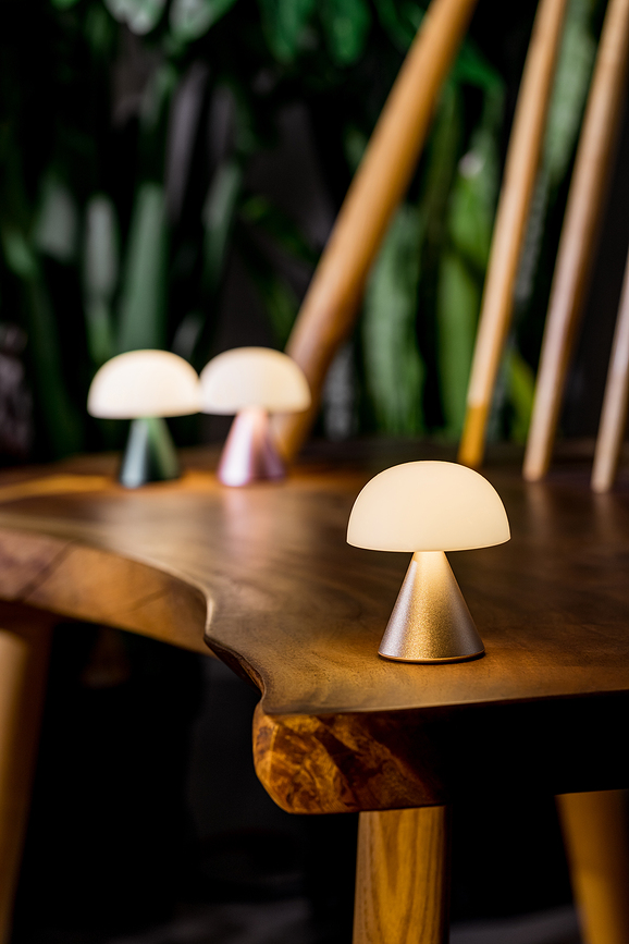 Mina Lampa LED mini tamnozelena