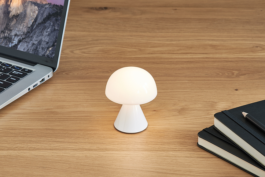 Mina LED Svetilka mini, sijajna, črna, plastična