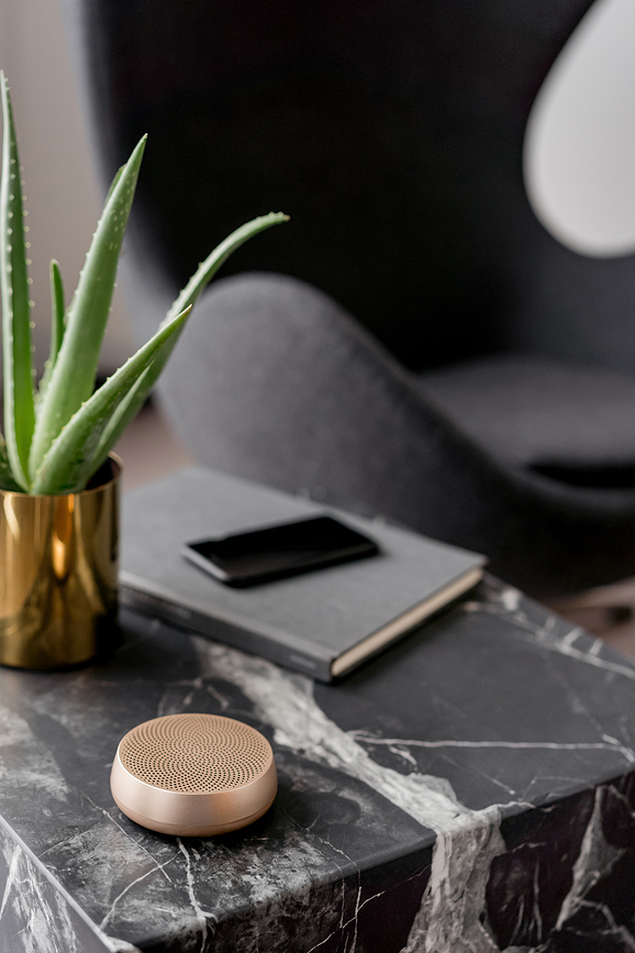 Mino L Enceinte, rouge, en aluminium