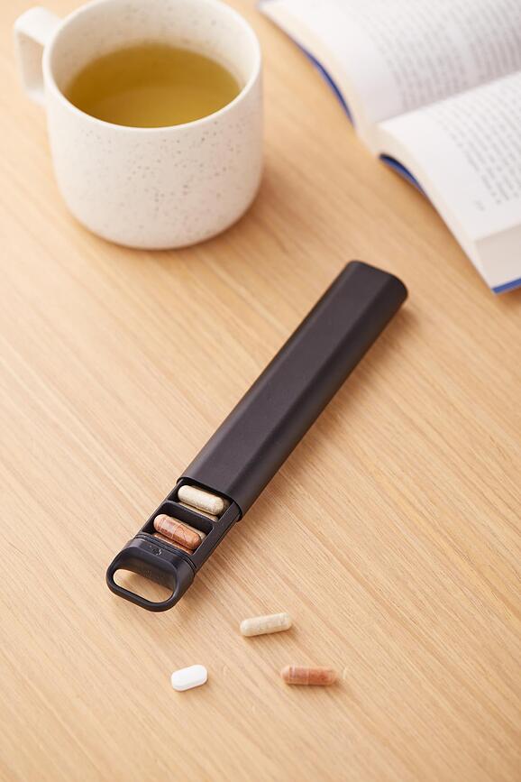 Nomaday Škatlica za zdravila, zlata