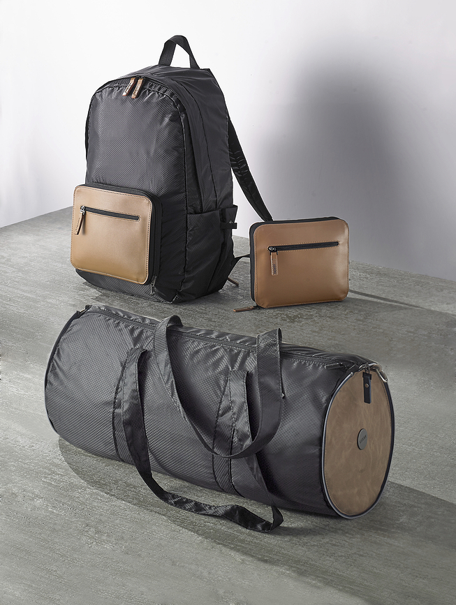 Packable Nahrbtnik zložljiv, črn