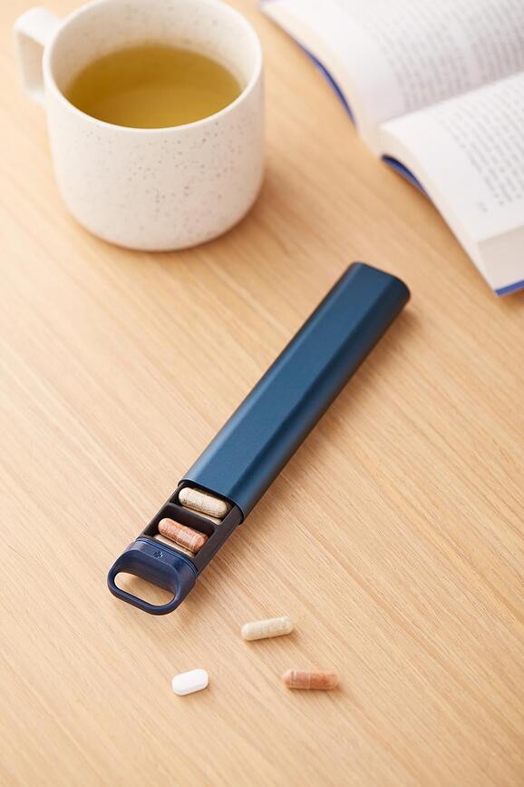 Pastillero Nomaday, dorado