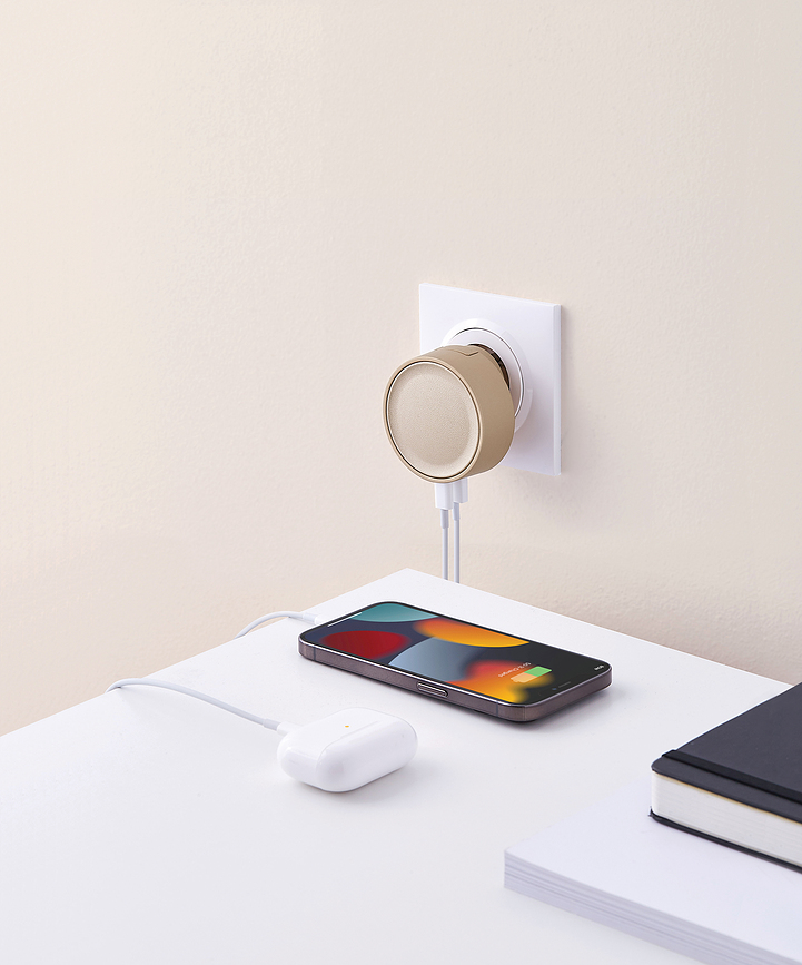 Poweron Chargeur de Batteries, blanc