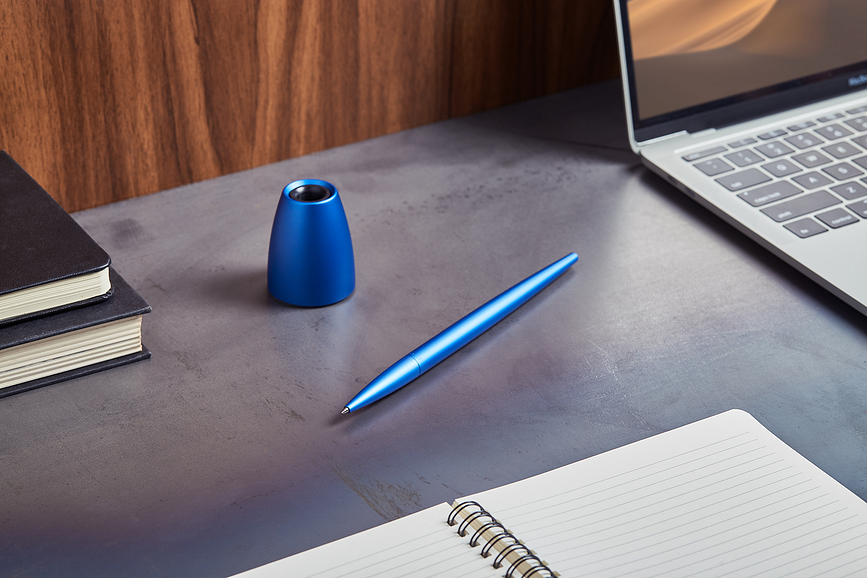 Various Kemični svinčnik s stojalom, zlat