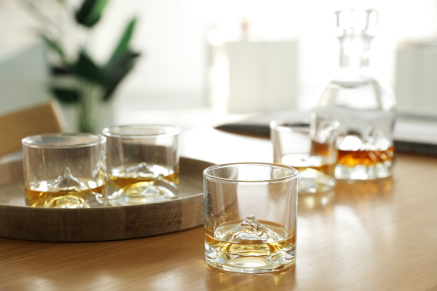 Juego de Decantador y Vasos para whisky The Peaks, Set de 5 piezas