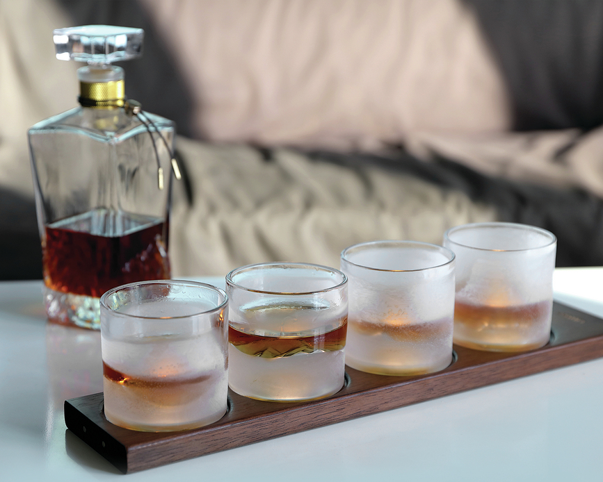 The American Peaks Carafe à Whisky avec verres, Set 5 pièces