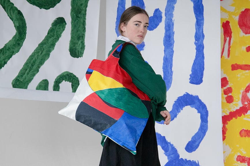 LOQI Museum Τσάντα, Rachel Ruysch Νεκρή Φύση με Λουλούδια σε Μαρμάρινη Επιφάνεια, ανακυκλωμένη