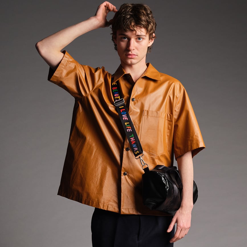 LOQI Weekender Artist Love Life Torba M metalik crna reciklirana